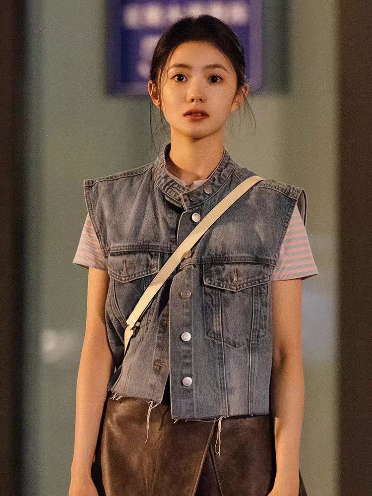 Women's Denim Vest Sleeveless Short Button-Up Top