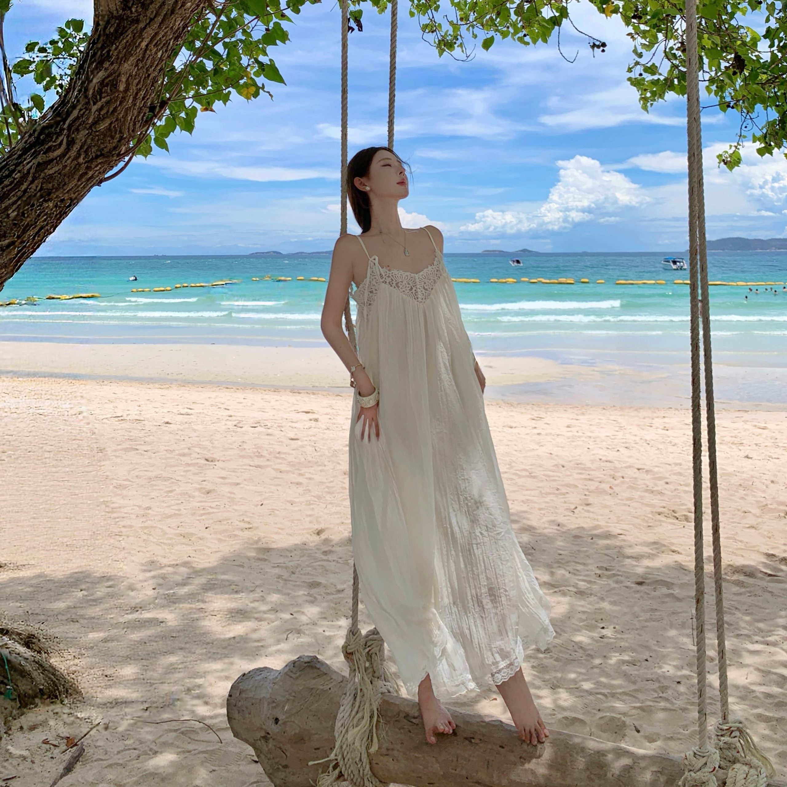 White Lace Sleeveless Long Dress for Women - Image 3