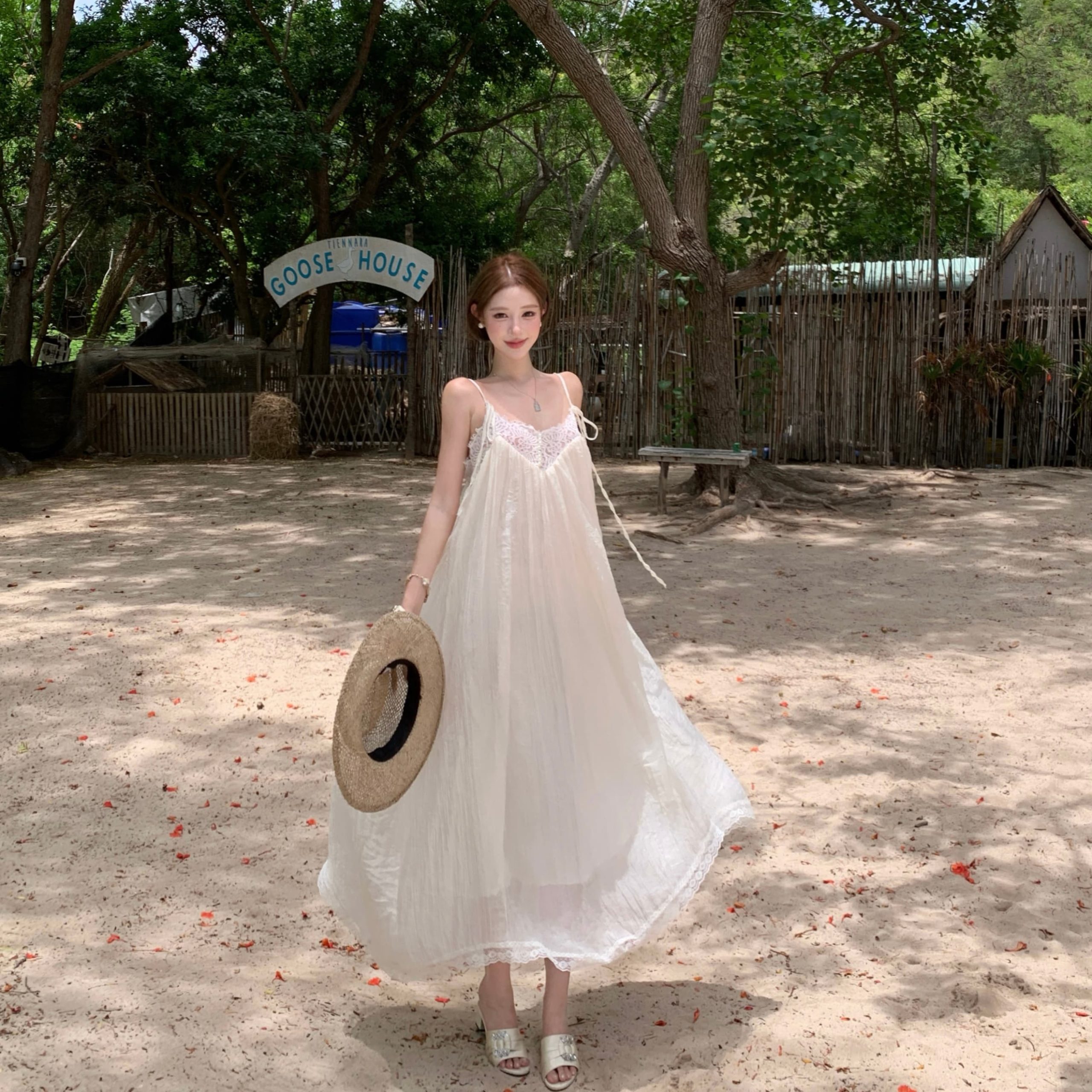White Lace Sleeveless Long Dress for Women - Image 5